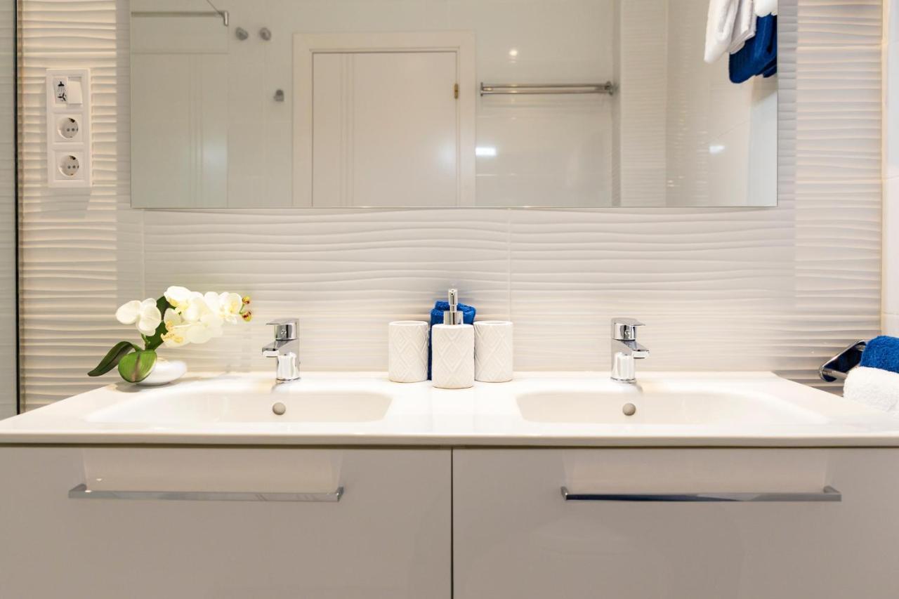 Apartament 'montano Three' Center By Ele